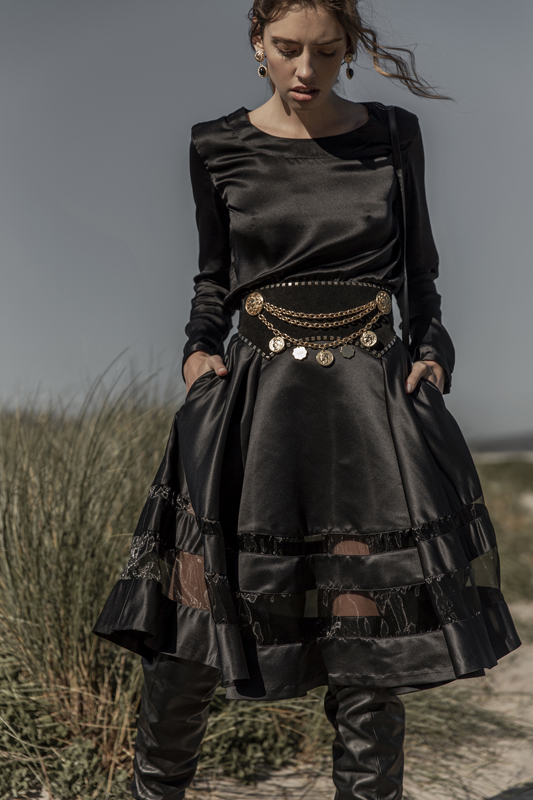 black duchess skirt Black Duchess satin skirt. Elegant and luxurious skirt